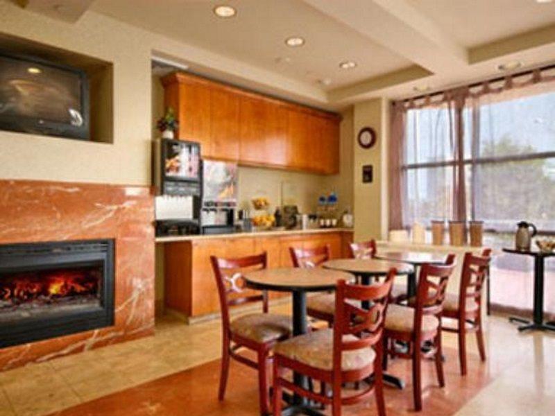 Ramada Limited And Suites San Francisco Airport South San Francisco Restaurant photo